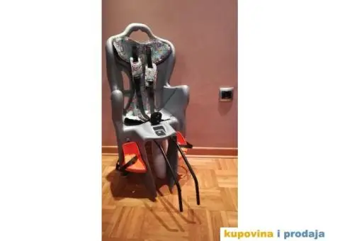 Sediste za decu - montaza pozadi - 1/3