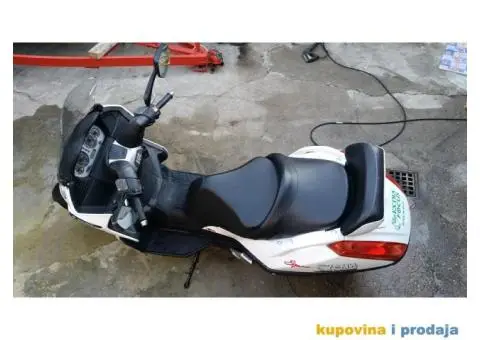 Aprilia Atlantic 500 - 3/5