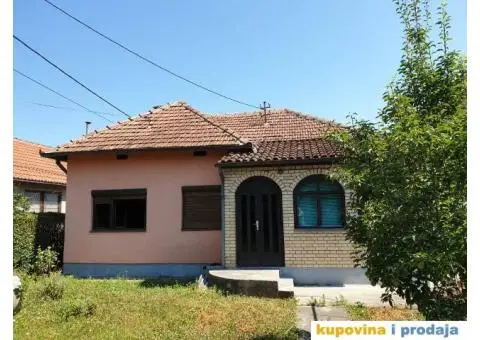 Prodajem kuću u blizini centra Trstenika - 2/10