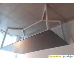 PRODAJEM TRPEZARIJSKI STO