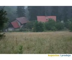 Prodaja gradjevinskih placeva u centru Cajetine