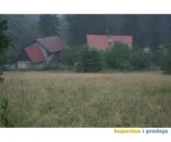 Prodaja gradjevinskih placeva u centru Cajetine