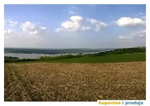 Zemlja u Krčedinu - 7/8