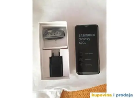 Prodajem Samsung Galaksi A20 2019 god. - 4/6