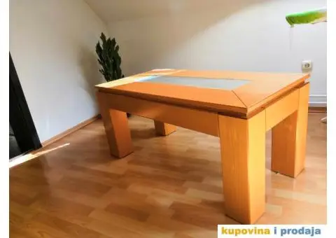 Klub sto za dnevnu sobu