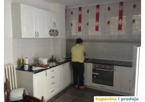 Izdajem stan za 3 studenta u Vidikovcu - 5/6