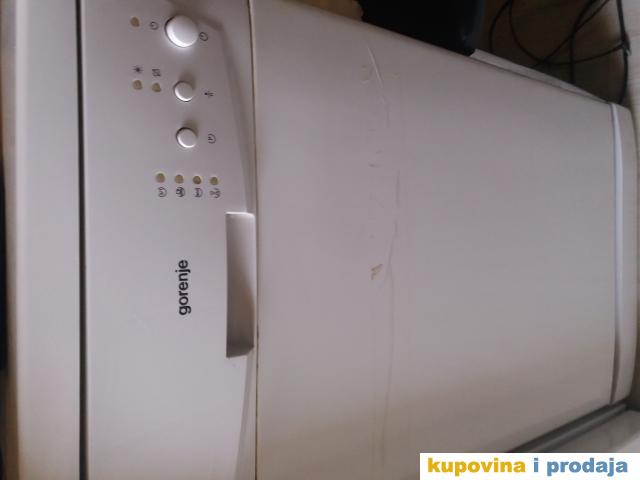 Prodajem Gorenje masinu za sudove Prodajem Gorenje masinu za sudove