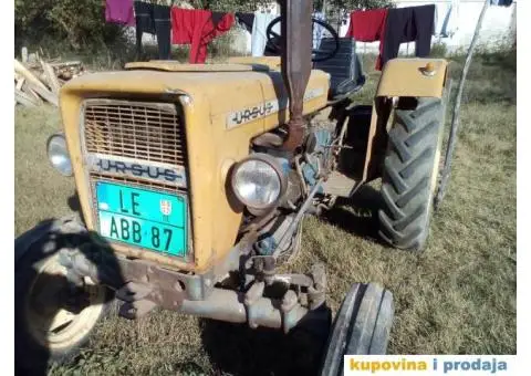 Traktor Ursuz C - 335 - 1/5