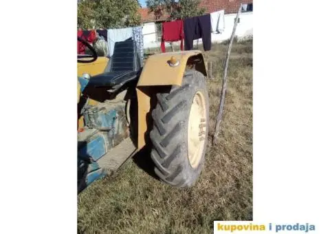 Traktor Ursuz C - 335 - 4/5