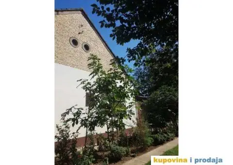Prodajem porodičnu kuću u Šidu ili menjam za stan u Novom Sadu - 7/10