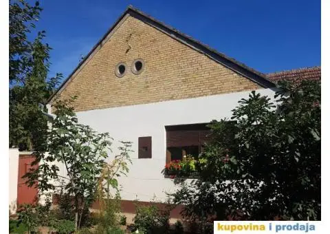 Prodajem porodičnu kuću u Šidu ili menjam za stan u Novom Sadu - 9/10