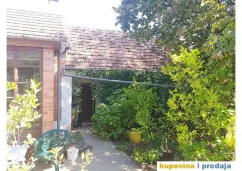 Prodajem porodičnu kuću u Šidu ili menjam za stan u Novom Sadu - 10/10