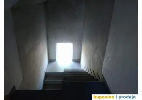 Prodajem ukljiženu kuću - 5/5