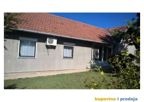 SJAJNA PORODIČNA KUĆA - 1/10