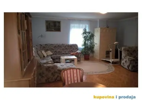 SJAJNA PORODIČNA KUĆA - 10/10