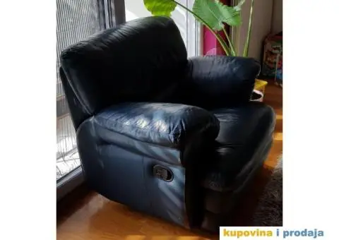 Prodajem polovnu Kožnu garnituru isključivo u kompletu u viđenom stanju - 5/5