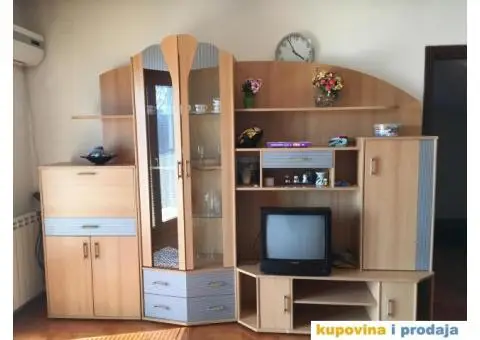 Regal za dnevnu sobu