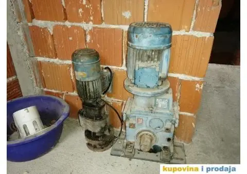 Prodajem dva reduktora sa motorima. - 1/3
