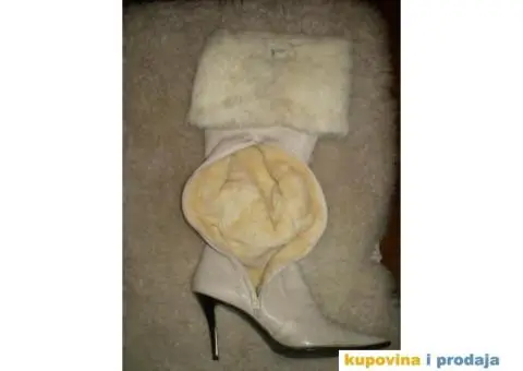 PRODAJEM KOŽNE ŽENSKE ČIZMICE - 2/6