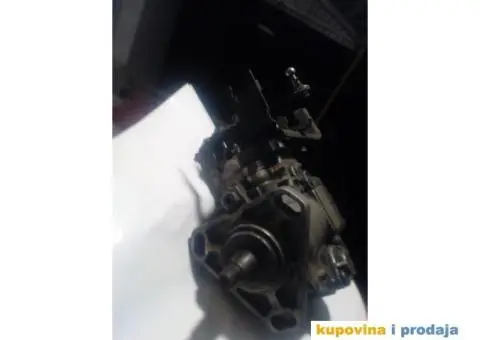 Boš pumpa  golf ,audi 1,6 dizel - 3/4