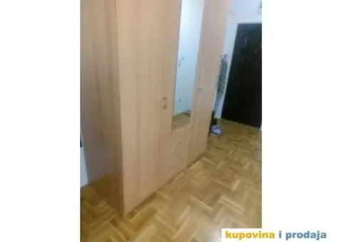 Regal prodajem - 2/4