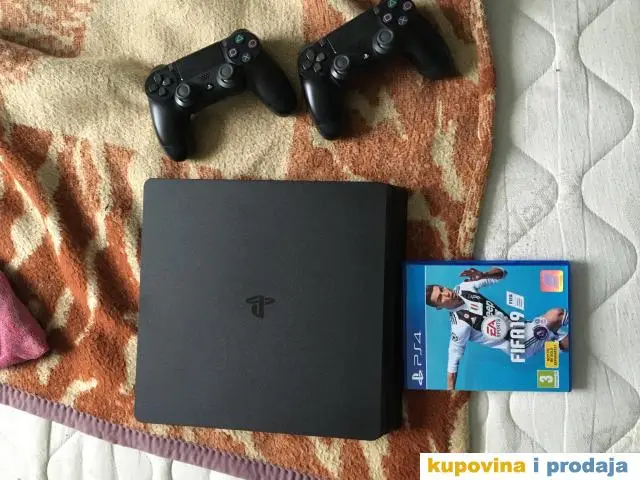 Prodajem Sony Playstation 4 - 1