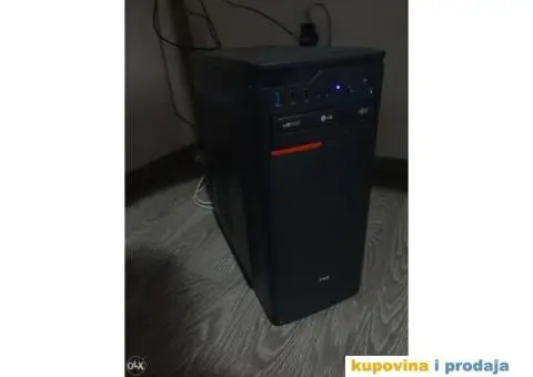 Prodajem Gamerski PC + Monitor + oprema u opisu