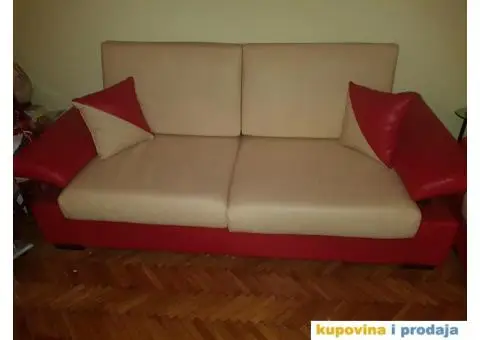 Prodajem skoro novu garnituru - 2/2