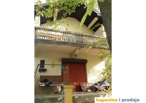 Na prodaju kuća - vikendica! - 1/3