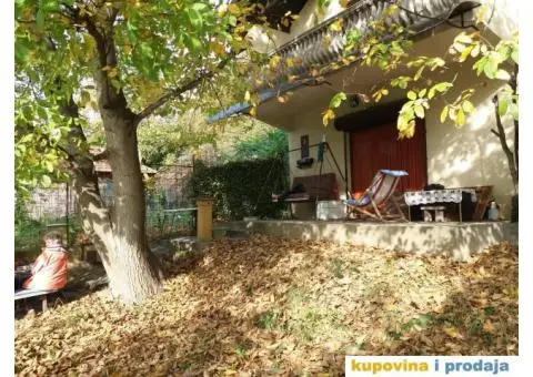 Na prodaju kuća - vikendica! - 2/3