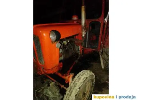 prodajem traktor landin - 2/3