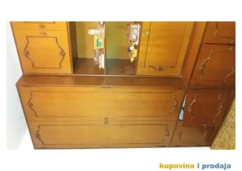 Izuzetno očuvan veliki regal - 300 evra - 2/2