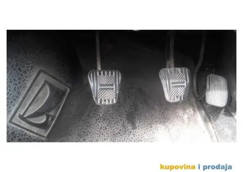 POVOLJNO PRODAJEM  LADU 110 1.5 GLI 16V - 7/10