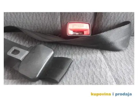 POVOLJNO PRODAJEM  LADU 110 1.5 GLI 16V - 9/10