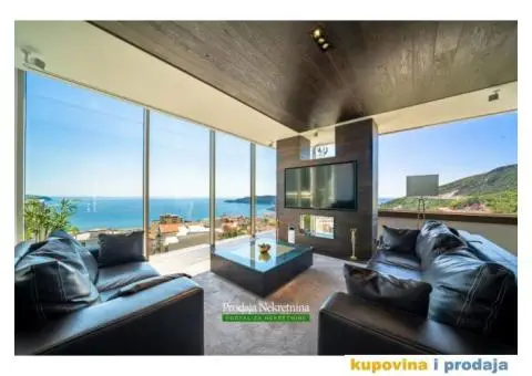 Spektakularni penthouse na vrhu Bečića - 1/9