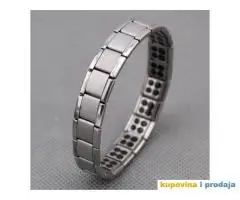 Različiti Muški i Ženski Nakit