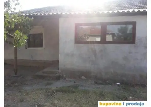 PRODAJA KUCE SA PLACEM U BOGORODICI - 4/7