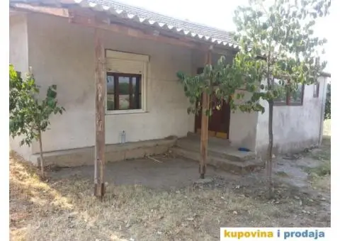 PRODAJA KUCE SA PLACEM U BOGORODICI - 5/7