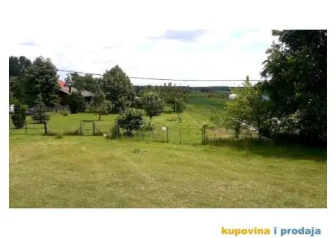 Begečka jama, plac u vikend zoni - 1/4