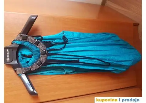 P.S bluza nosena par puta, skoro nova