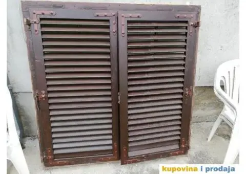 Drveni prozori, dvokrilni duplo staklo sa šalonima. - 1/3