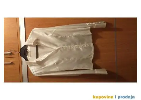 Bela satenska kosulja