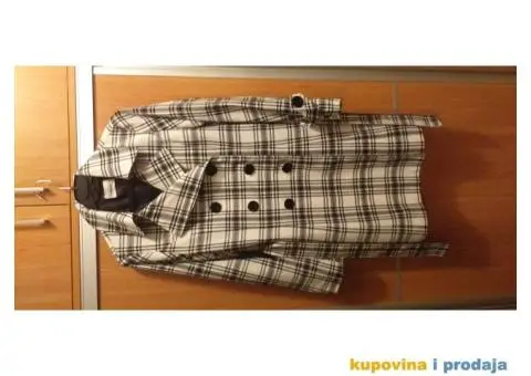 Prodajem belo - crni mantil