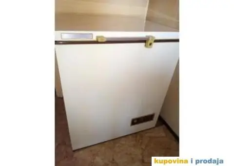 izuzetno očuvan polovni zamrzivač - 2/3