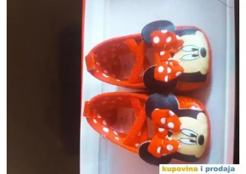 Obuca za decojcicu bebu  crvene mini maus sandalice od 6-9meseci kao nove perfektno stanje. Patikiic - 1/6