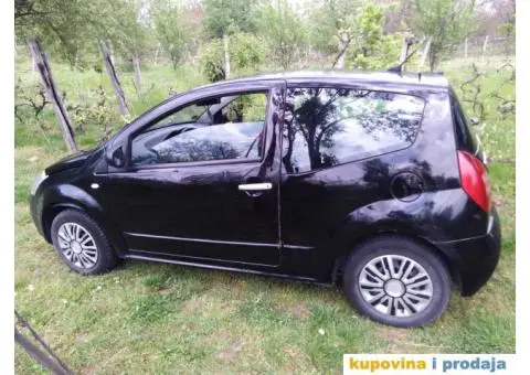 prodajem citroen C2, 1,2, 2005.god - 1/4