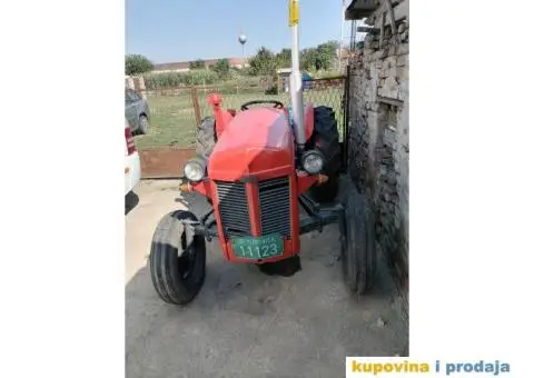 Na prodaju ferguson - 3/3