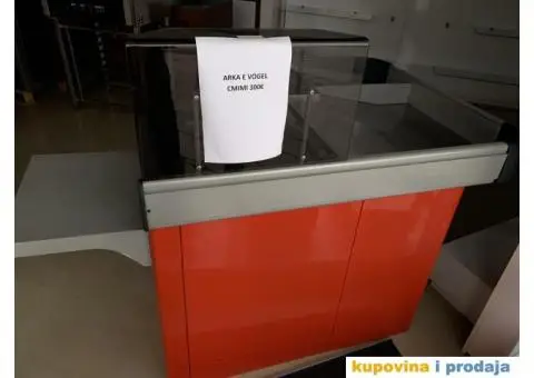 prodavati inventar za utorke, te raznu opremu za tržnice, restorane - 4/15