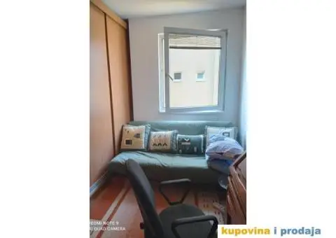 Soba za studentkinju - 1/4