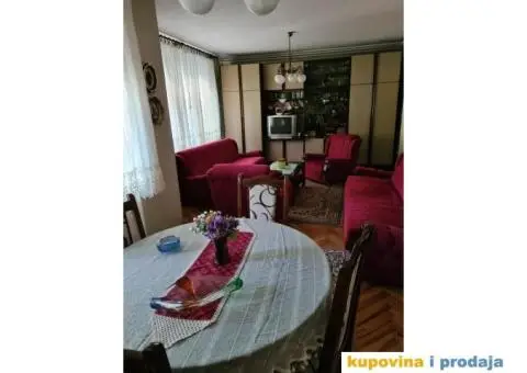 NA PRODAJU KUĆA U CENTRU VRBASA - 6/9